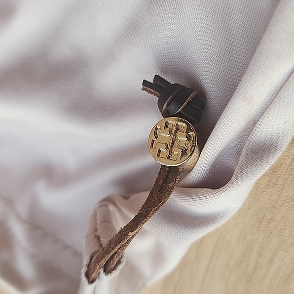 Tory Burch Orange Eyeglass Case With Poach - Picture 2 of 7